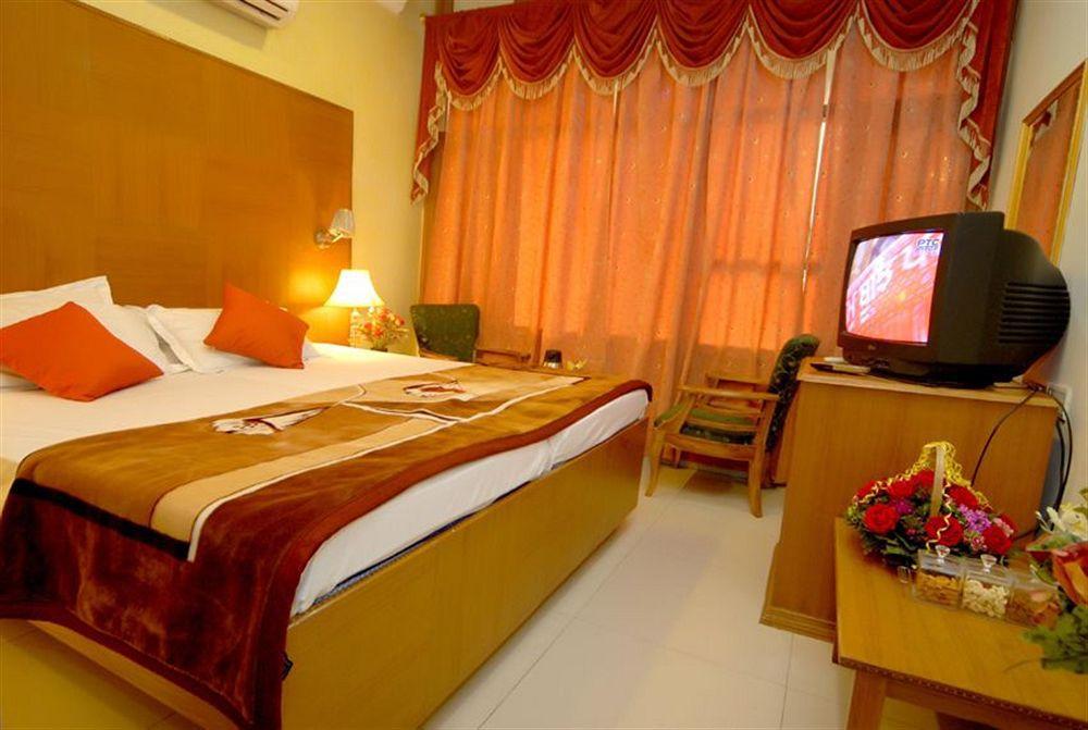 Hotel Diamond Plaza 3*