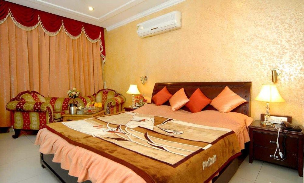 Hotel Diamond Plaza 3*