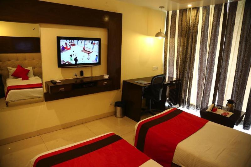 Diamond Plaza 3* Chandigarh