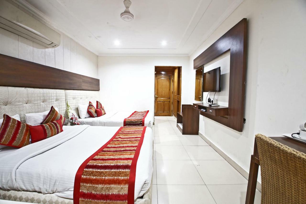 Hotel Diamond Plaza 3*